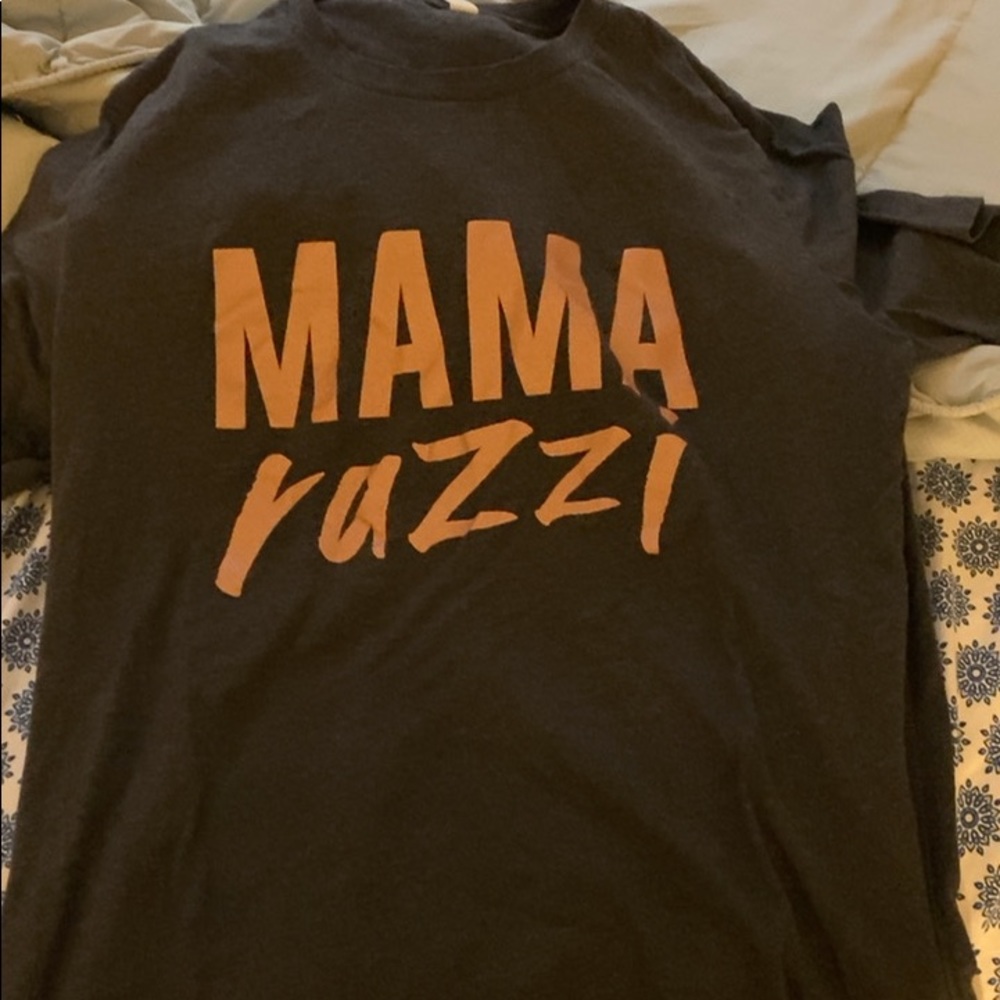 Mamarazzi Size large TShirt